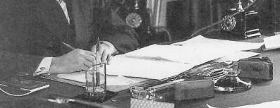 GFX_news_event_generic_sign_treaty1